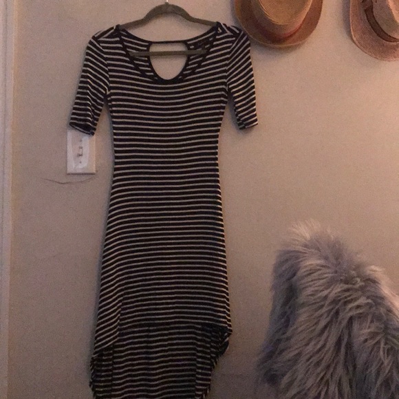 Monteau Soft, high-low style casual dress stripped - Picture 3 of 6